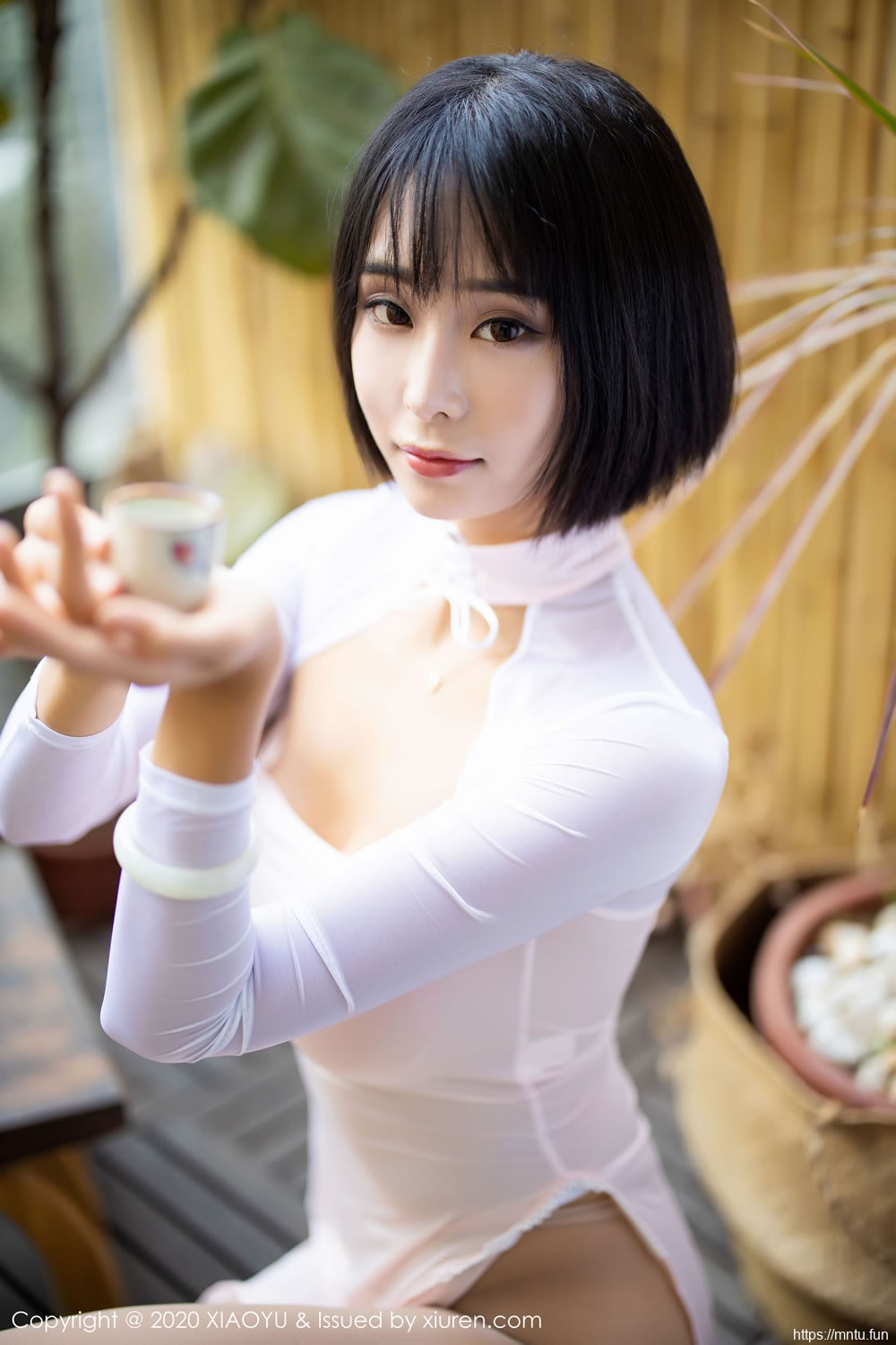 [语画界XIAOYU] Vol.269 蓝夏Akasha 《扇子与朦胧丝袜》