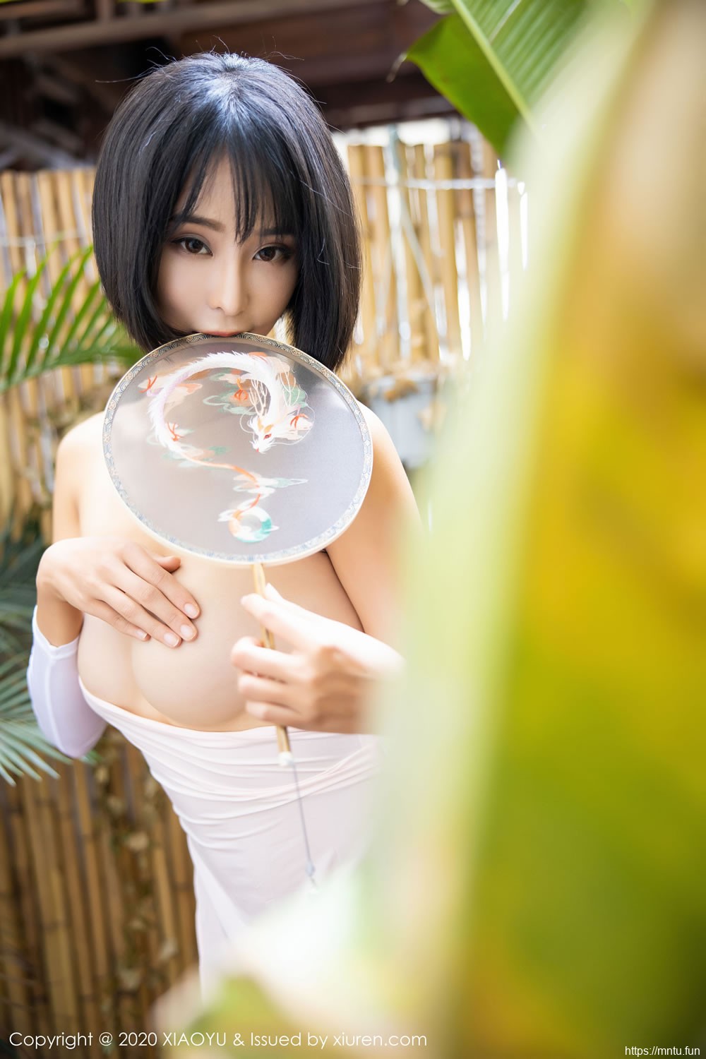 [语画界XIAOYU] Vol.269 蓝夏Akasha 《扇子与朦胧丝袜》