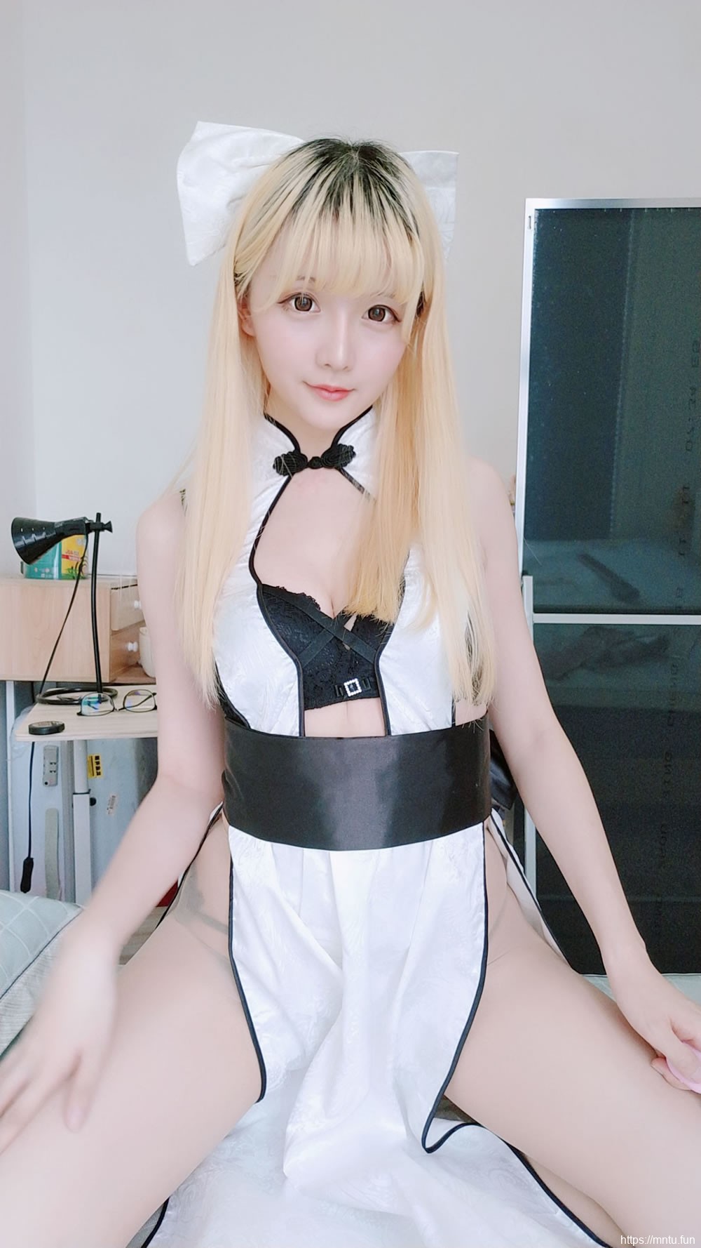 [美女Coser] 星之迟迟 《旗袍》