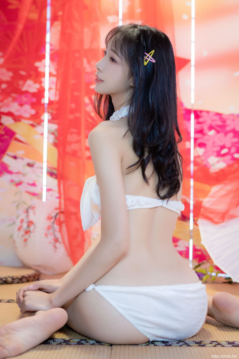 [网红Coser] 西瓜 《白猫咪内衣》