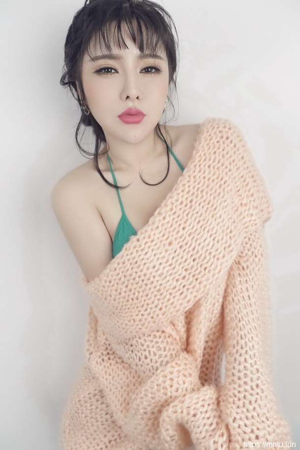 性感诱惑勾魂美女香气迷人艺术写真图片集