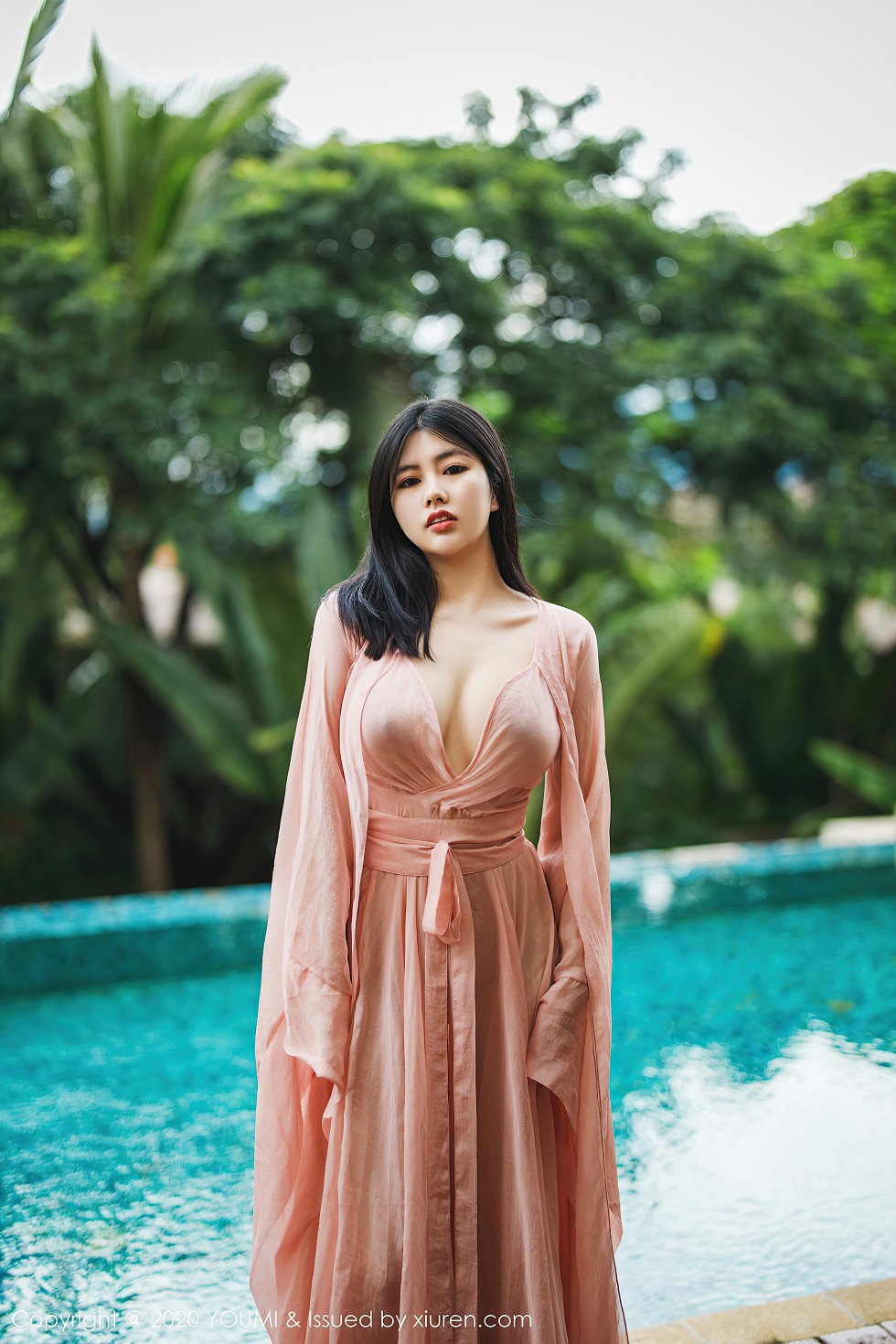 [YouMi尤蜜荟]Vol.523_女神娜露Selena西双版纳旅拍轻薄粉色长裙秀傲人豪乳诱惑写真89P