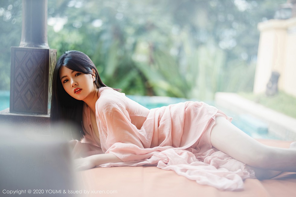 [YouMi尤蜜荟]Vol.523_女神娜露Selena西双版纳旅拍轻薄粉色长裙秀傲人豪乳诱惑写真89P