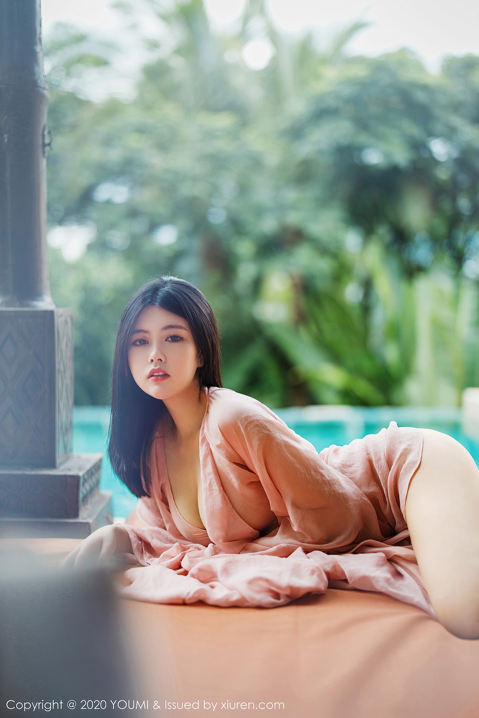 [YouMi尤蜜荟]Vol.523_女神娜露Selena西双版纳旅拍轻薄粉色长裙秀傲人豪乳诱惑写真89P