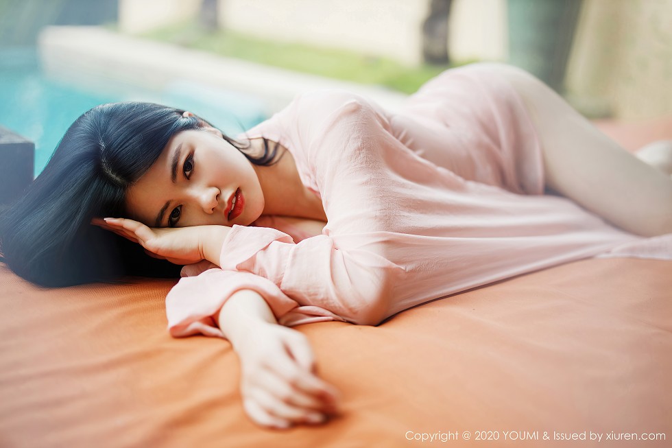 [YouMi尤蜜荟]Vol.523_女神娜露Selena西双版纳旅拍轻薄粉色长裙秀傲人豪乳诱惑写真89P