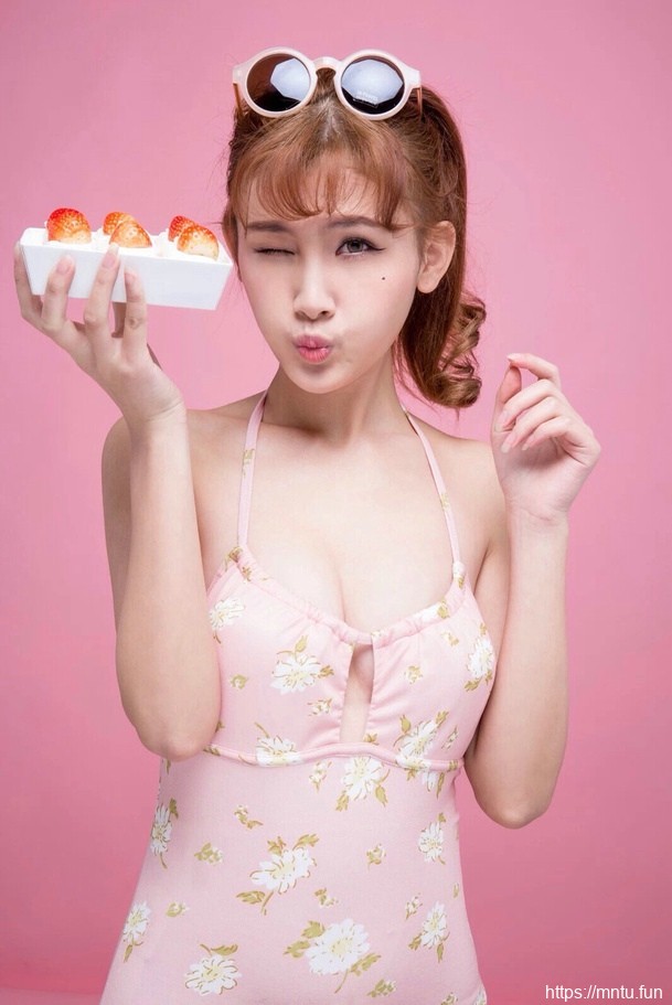 最可爱的女人性感翘臀诱惑个性写真图