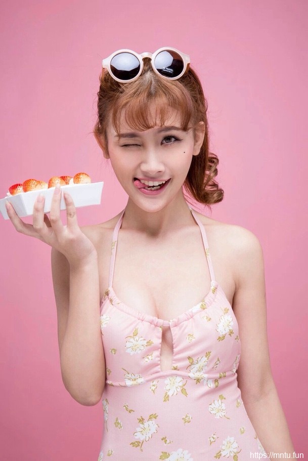 最可爱的女人性感翘臀诱惑个性写真图