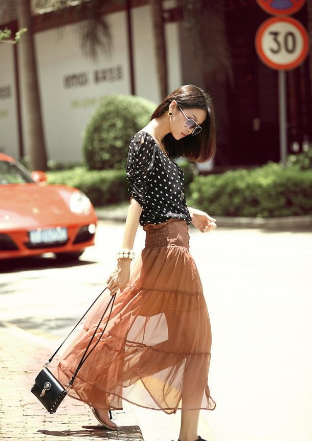 夏日长腿小清新美女养眼街拍