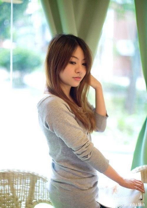 漂亮清纯校花养眼写真摄影