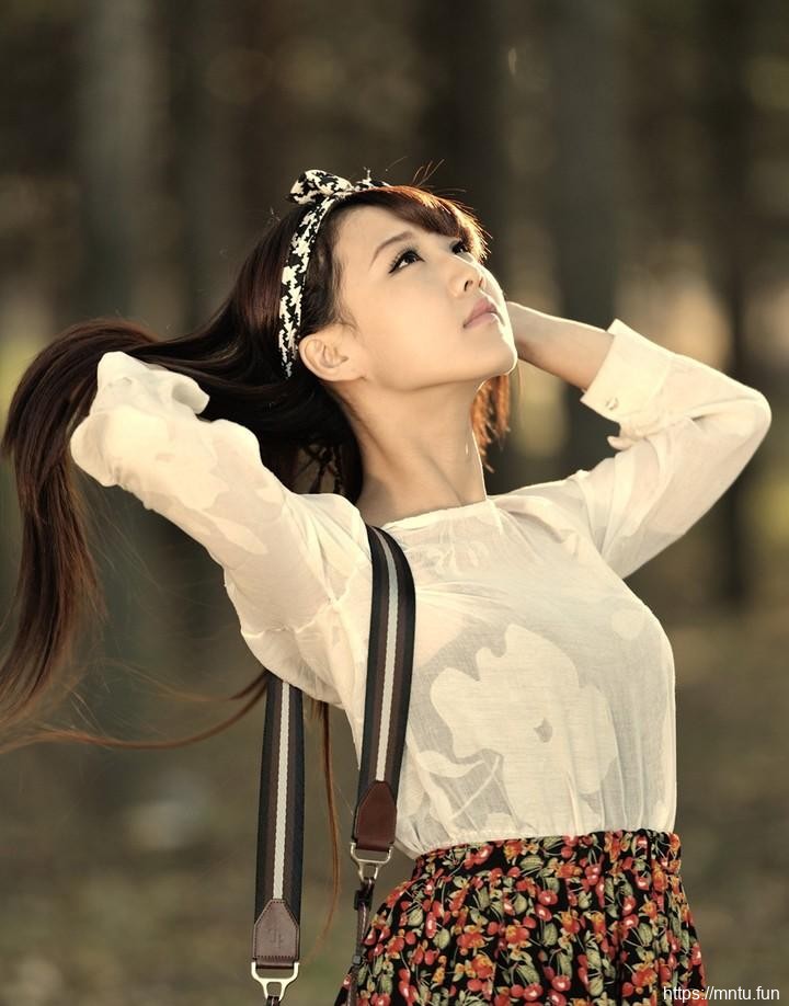 森系小清新美女绝美惊艳照片