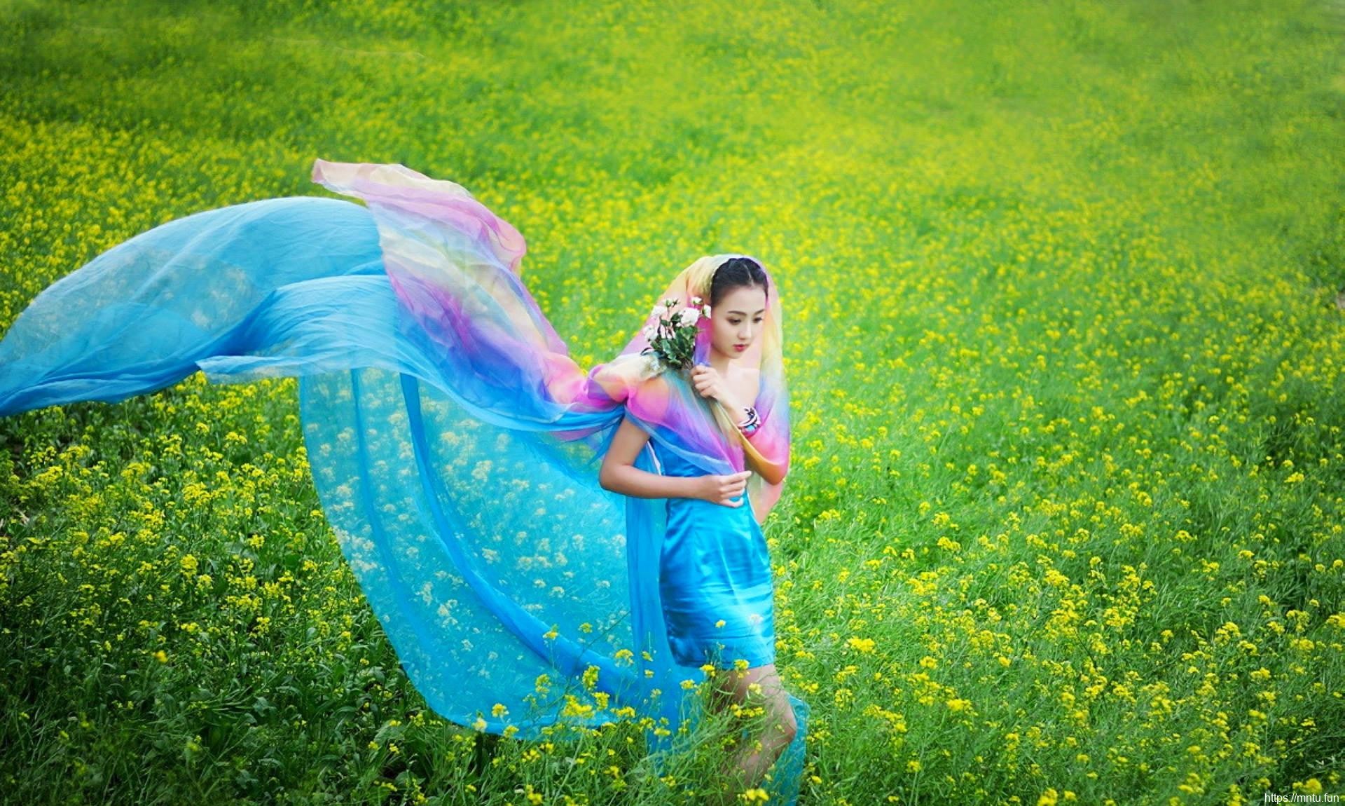 小清新美女外拍展现印度美女风情