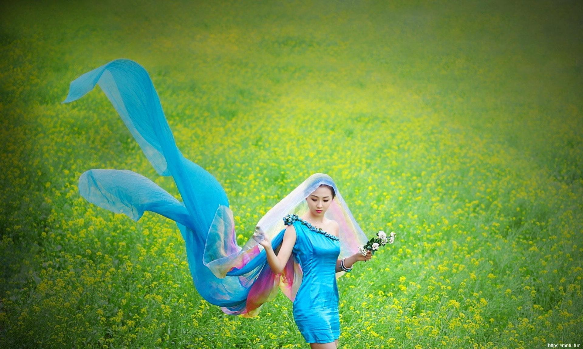 小清新美女外拍展现印度美女风情