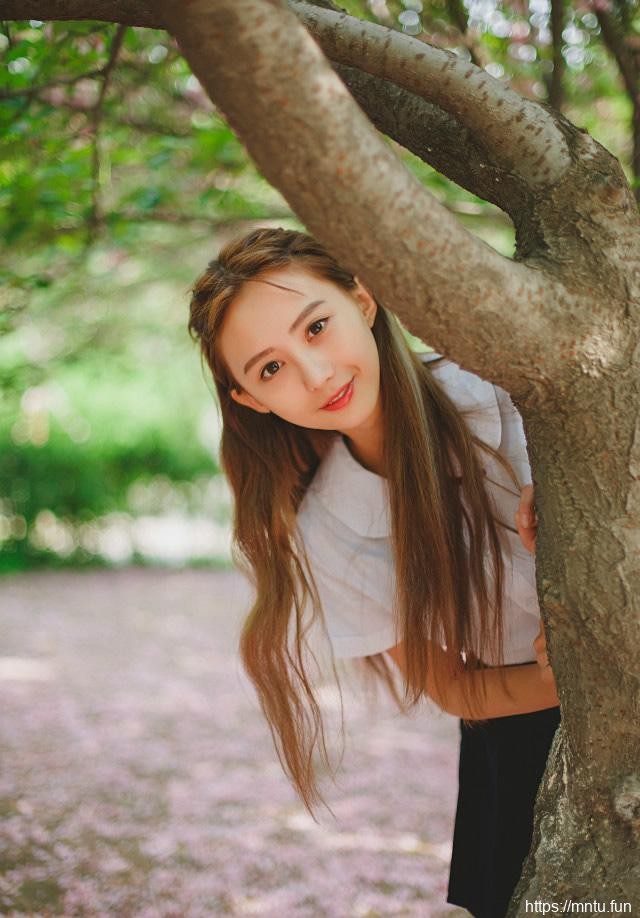 气质美女校服妹超清纯个人写真集