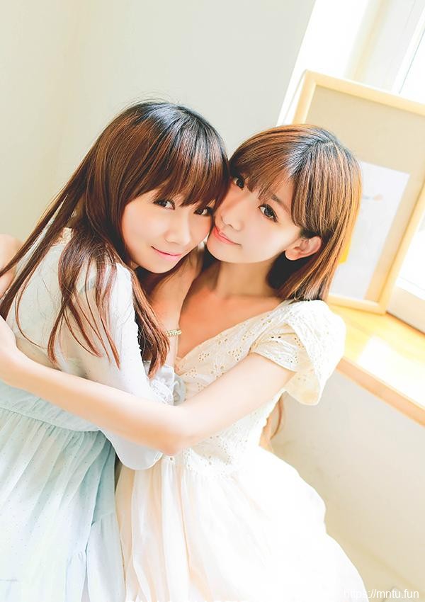 姐妹花清纯女生私房闺蜜照