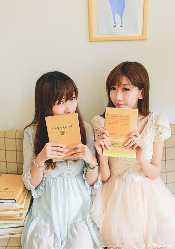 姐妹花清纯女生私房闺蜜照