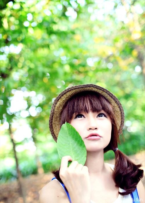 00后小清新美女夏日清纯个人写真