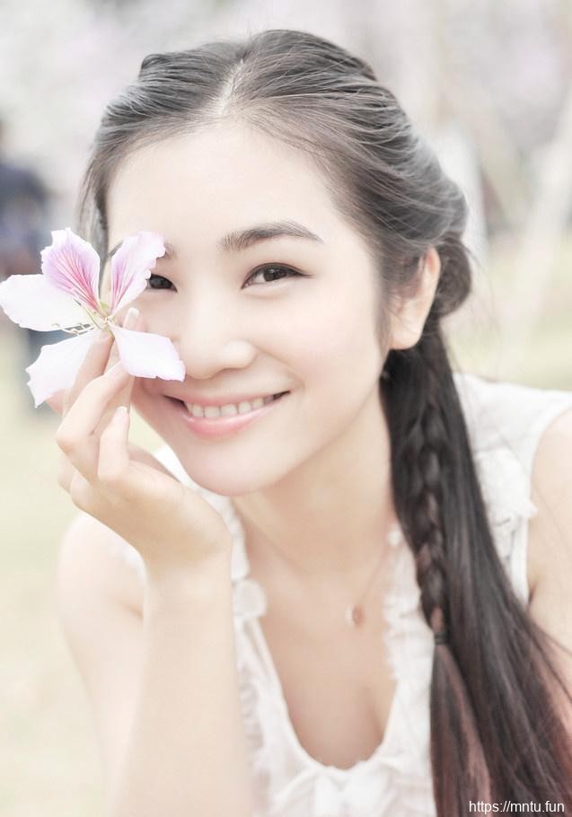 素颜清纯美女校花精选图片