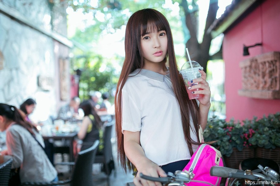 最清纯气质校花张楚Aimee校园生活照