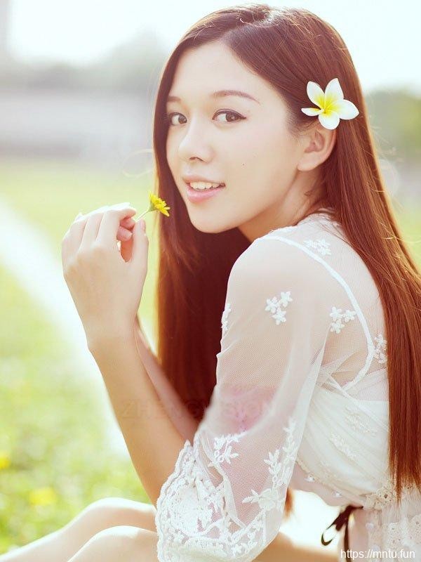 清纯甜美少女女神范田园写真摄影