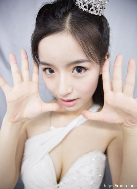 清纯少女美腿白皙诱惑写真