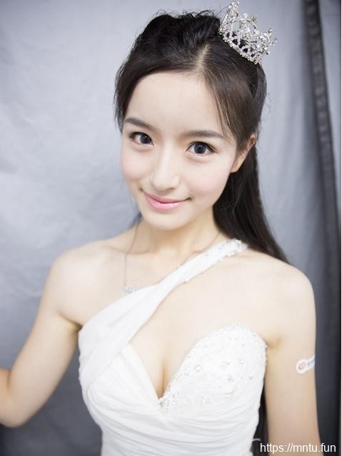 清纯少女美腿白皙诱惑写真