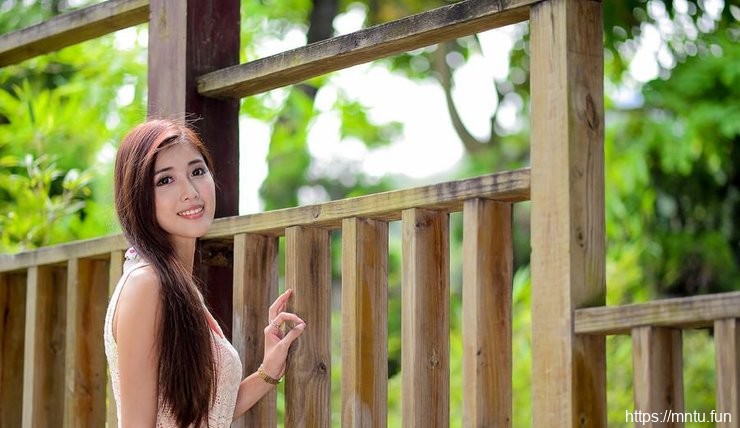 清纯可爱美少女长腿诱惑写真