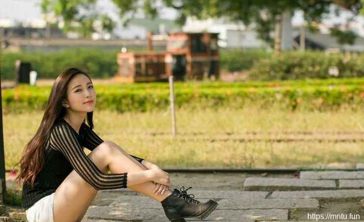 清纯少女照片长腿诱惑写真