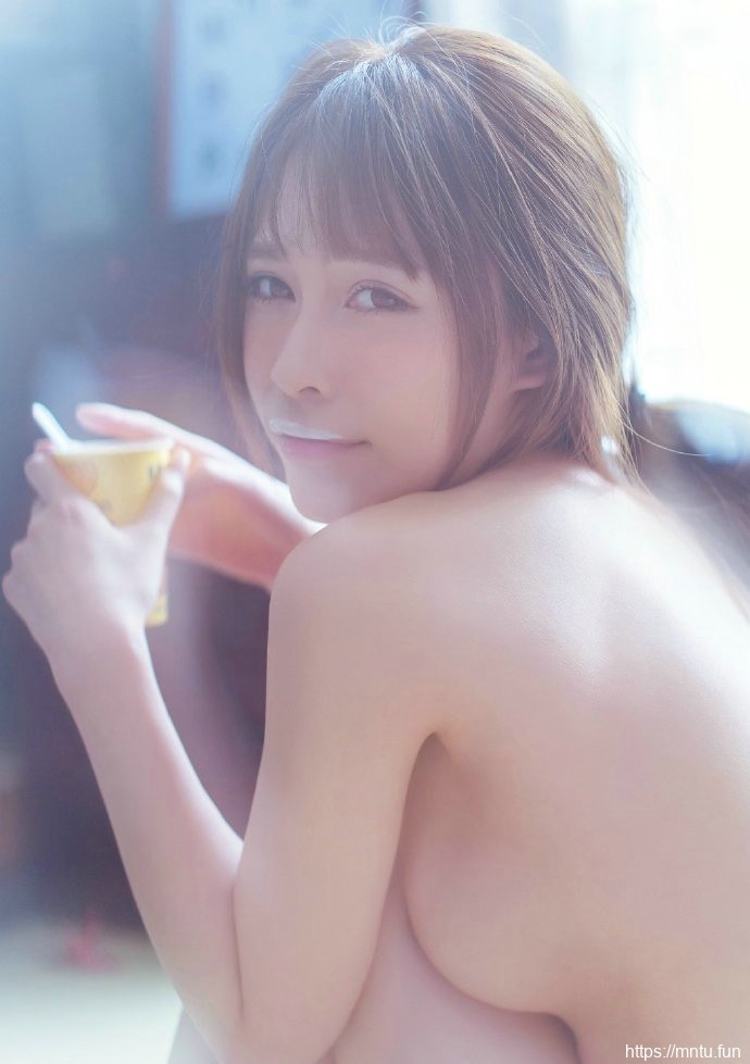 美腿学生小企鹅Carol酱清纯私房诱惑