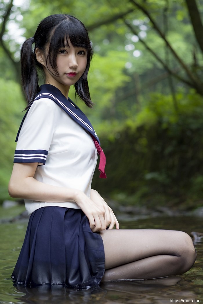 激萌学生妹魔物喵黑丝制服野外露出