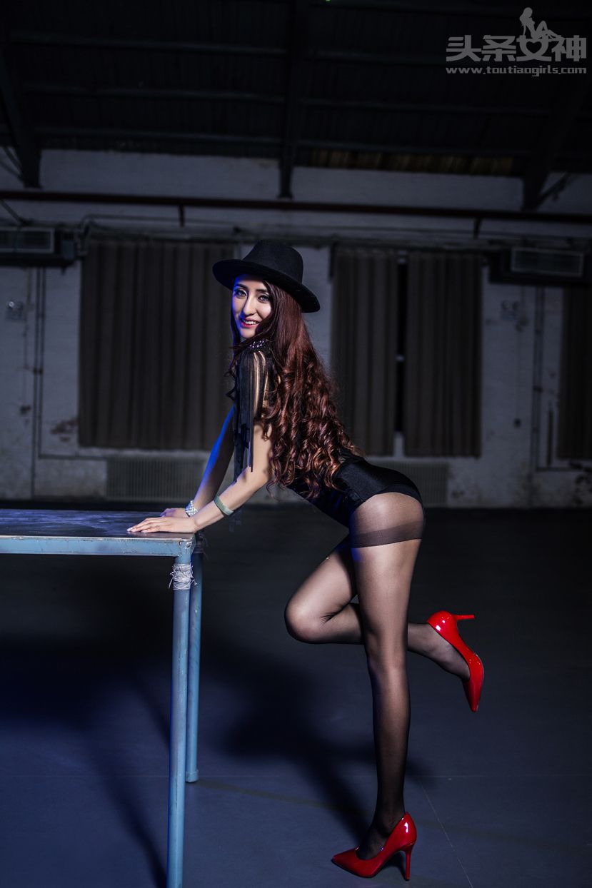 [TouTiao头条女神] No.127 霍霍 &#8211; 青春爵士活力[10P]