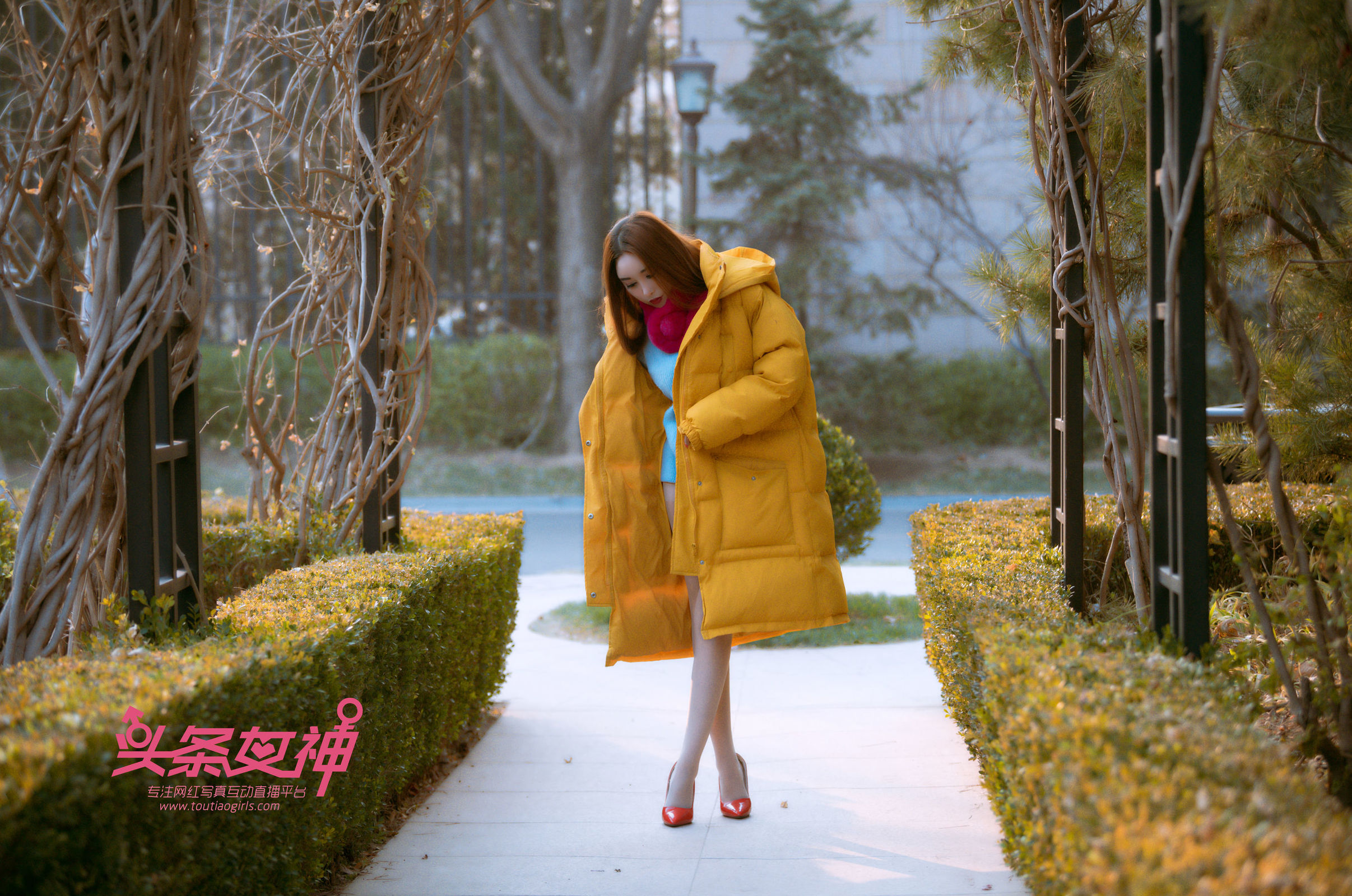 [Toutiaogirls头条女神] 韩夏汐(李梓熙) &#8211; 极致露出 丝袜美图[89P]