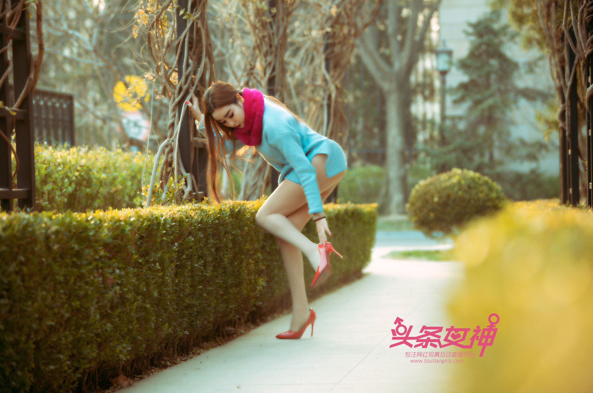 [Toutiaogirls头条女神] 韩夏汐(李梓熙) &#8211; 极致露出 丝袜美图[89P]