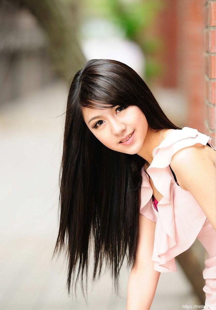 长发清纯女生校花气质街拍