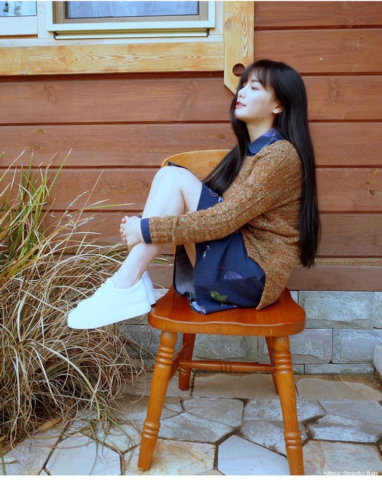 清纯女生南笙休闲生活照气质写真