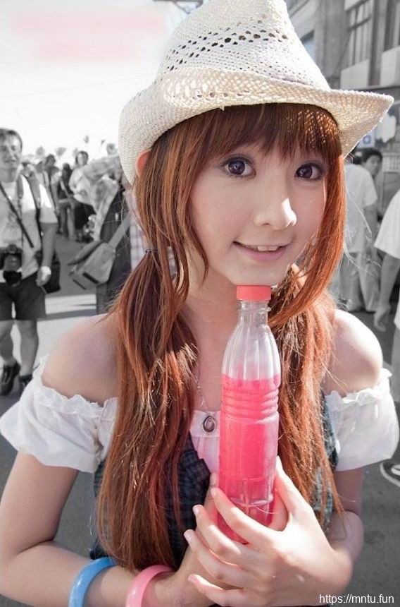 户外美女清纯写真生活照图片