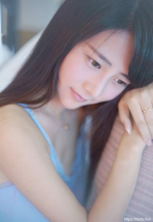 学生妹清纯诱人可爱生活照图片