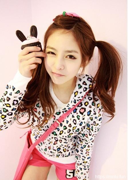 学生妹清纯诱人可爱生活照图片