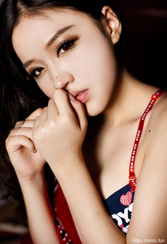 校花篮球宝贝清纯少女诱惑写真