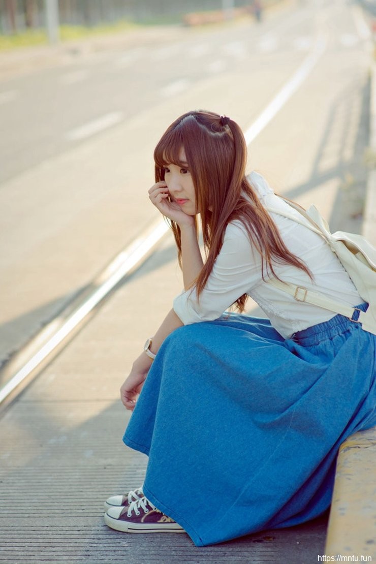 街拍清纯萝莉花季迷人写真生活照