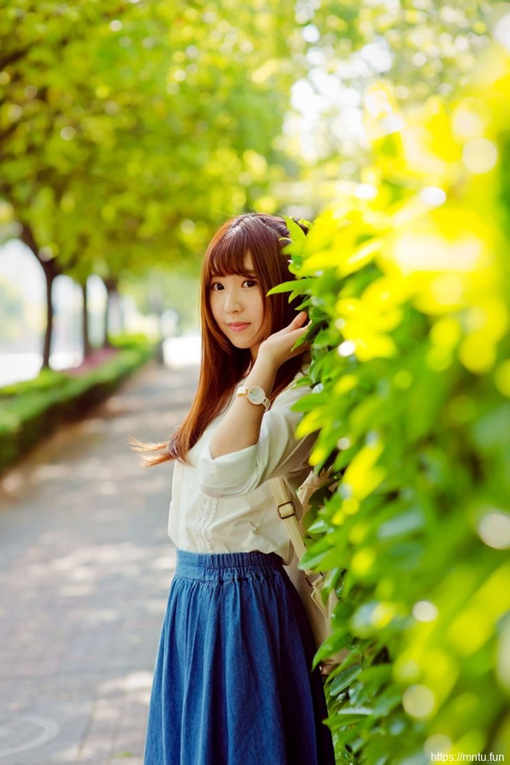 街拍清纯萝莉花季迷人写真生活照