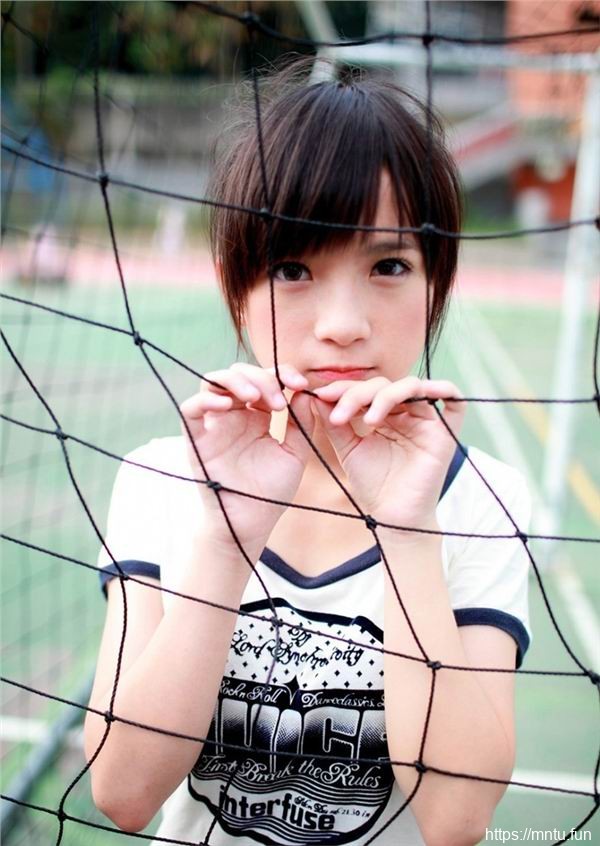 氧气美女清纯写真养眼街拍照