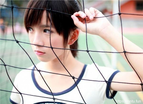 氧气美女清纯写真养眼街拍照