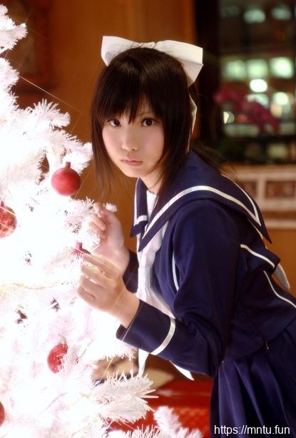 日本清纯少女萝莉学生制服可爱卖萌