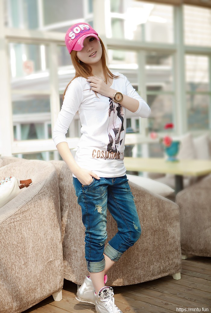 清纯邻家女生一组迷人街拍