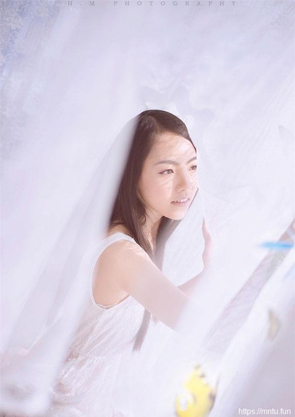 90后清纯美女写真白色梦幻气质唯美