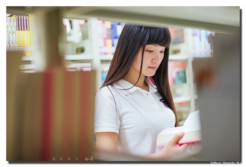 台大校花清纯美女动人看看仿佛自己也回到了十八