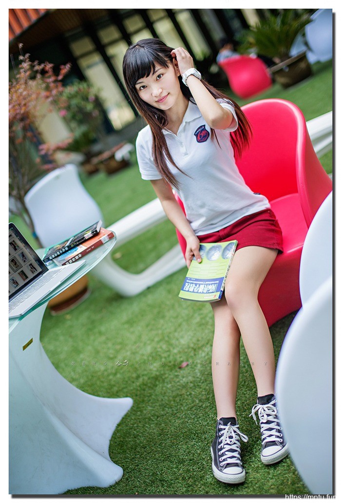 台大校花清纯美女动人看看仿佛自己也回到了十八