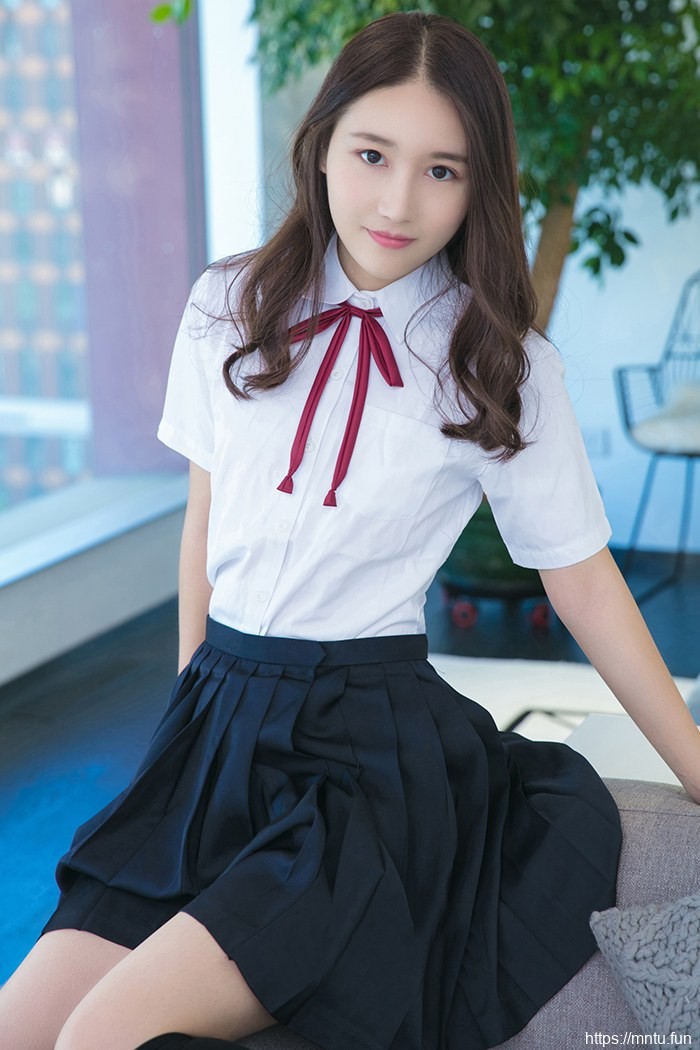 少女的青春异动清纯妹子魏扭扭学生制服妙不可言