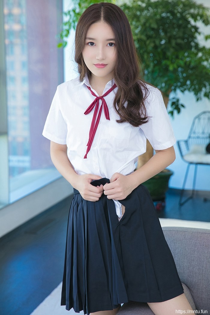 少女的青春异动清纯妹子魏扭扭学生制服妙不可言