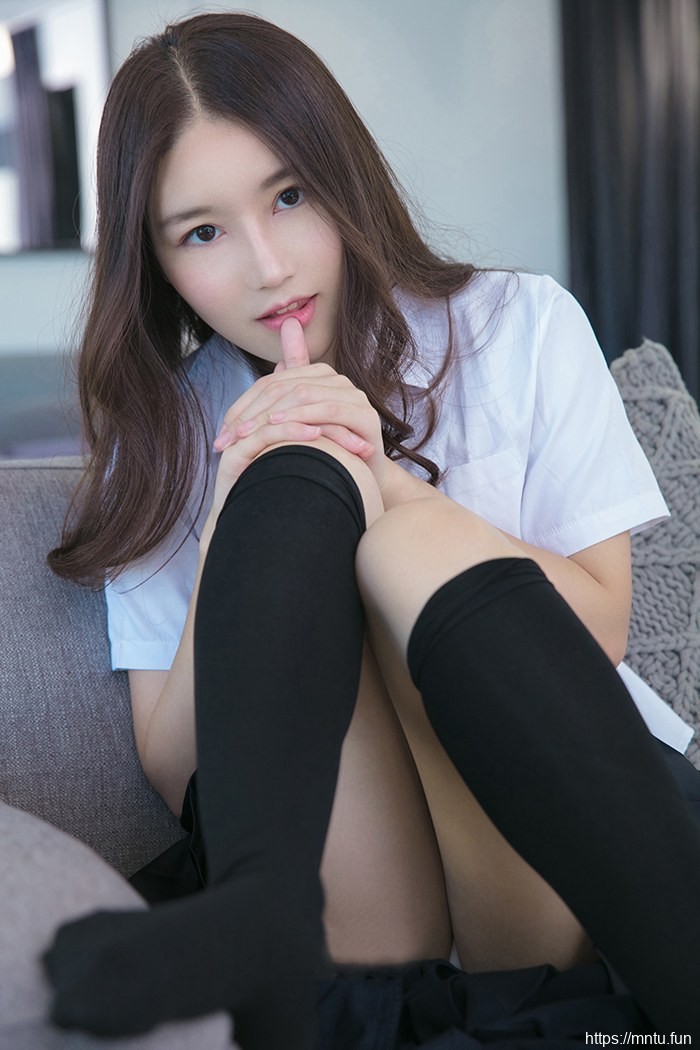 少女的青春异动清纯妹子魏扭扭学生制服妙不可言